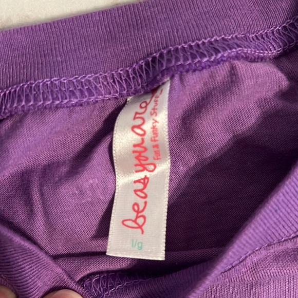 Think Outside The Box Graphic Wine T-Shirt - NWOT - Picture 4 of 6